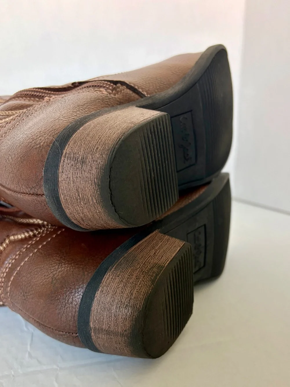 Girl boots